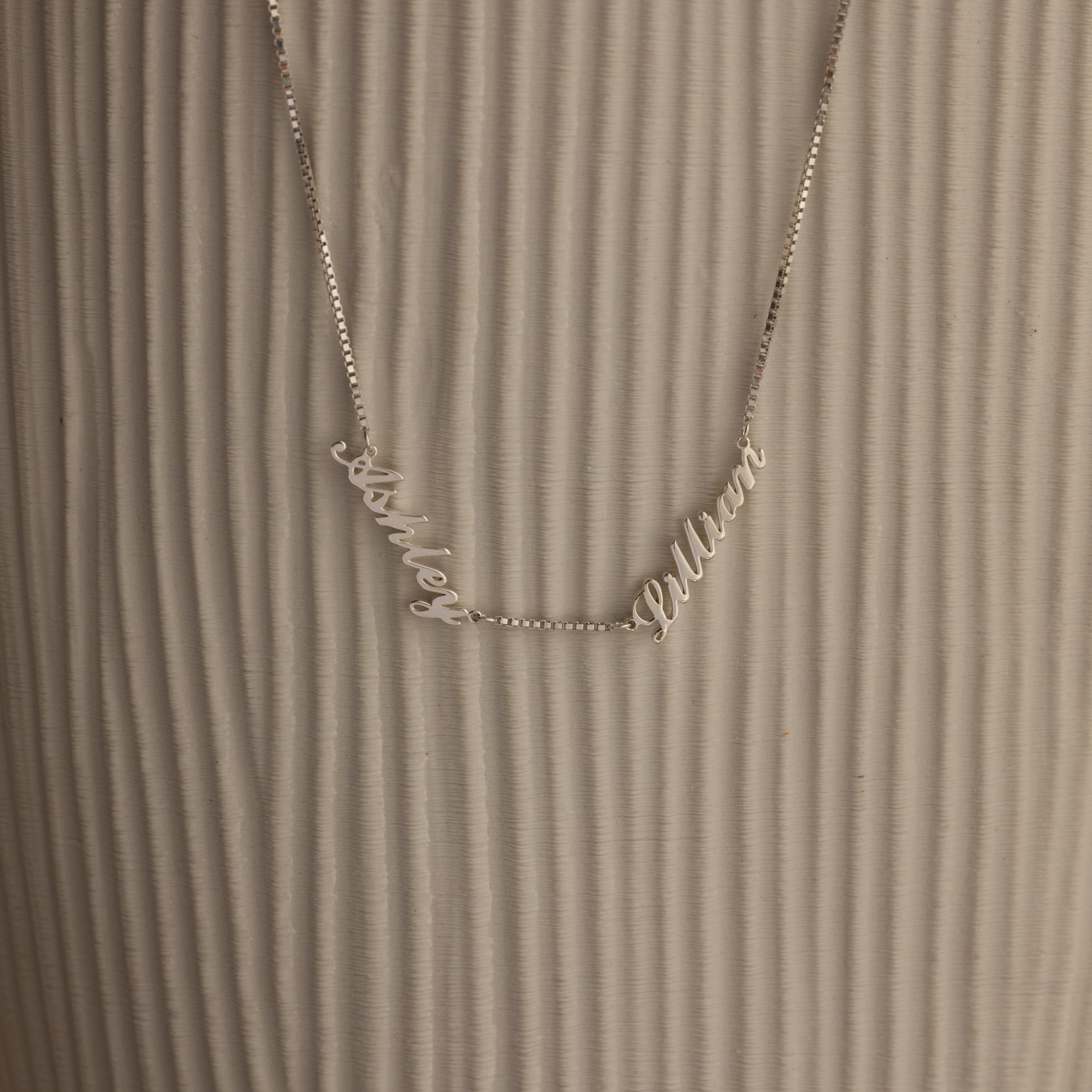 Carrie Box Chain Multiple Name Necklace