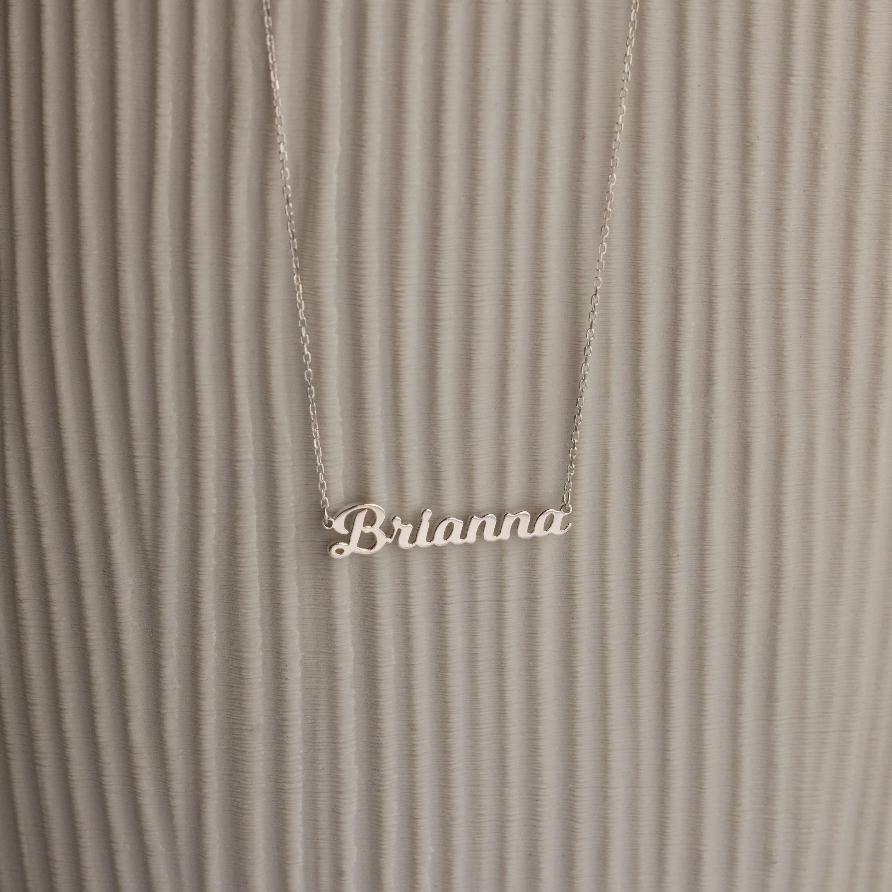 Mellow Name Necklace